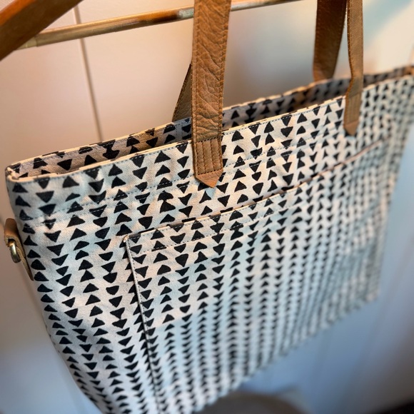 Joyn Canvas Black and White Tote Bag with Leather Handle - Picture 2 of 7